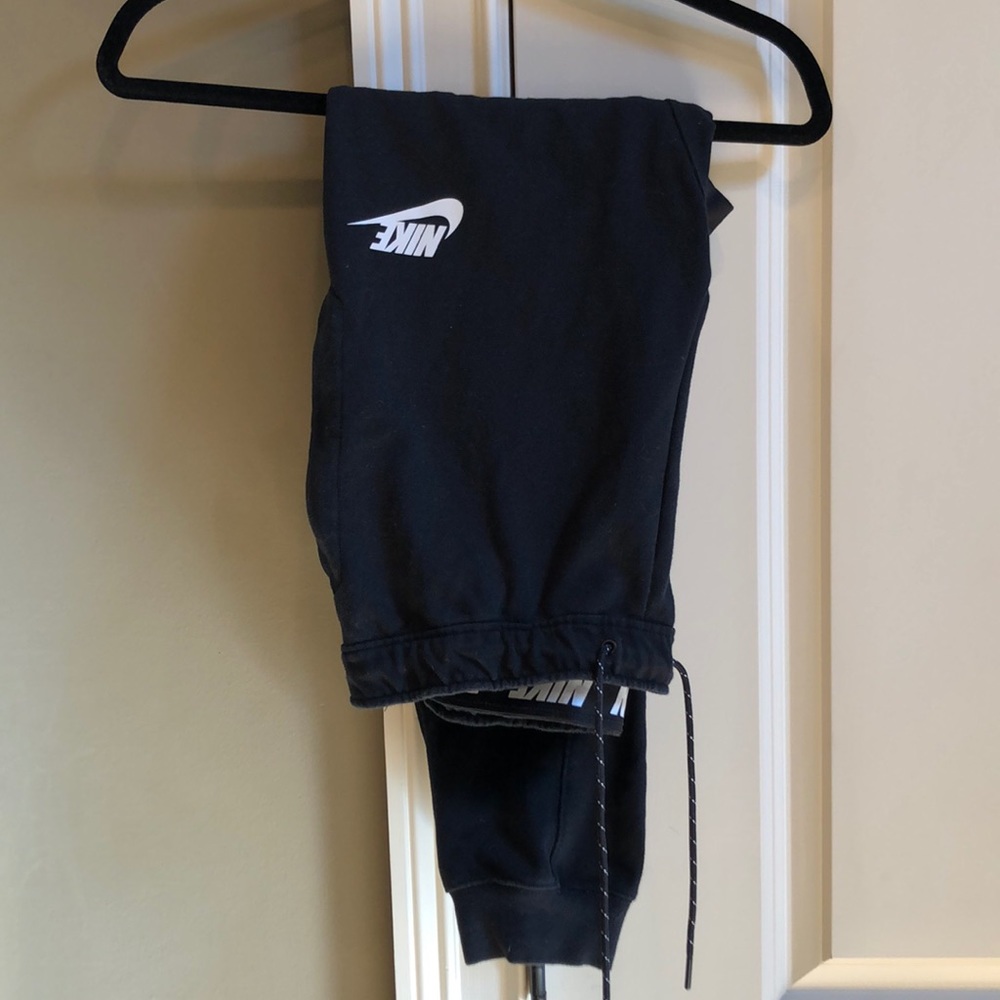 Men’s Nike joggers. New Without Tags